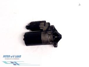 Gebruikte Startmotor Renault Espace (JE) 2.0i 16V Prijs € 40,00 Margeregeling aangeboden door Autodemontage van de Laar