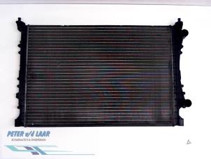 Gebruikte Radiateur Renault Espace (JE) 2.0i 16V Prijs € 25,00 Margeregeling aangeboden door Autodemontage van de Laar