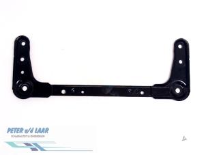 Gebruikte Subframe Renault Scénic III (JZ) 1.6 Energy dCi 130 Prijs € 35,00 Margeregeling aangeboden door Autodemontage van de Laar