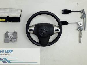 Gebruikte Module + Airbag Set Opel Corsa D 1.2 16V Prijs € 650,00 Margeregeling aangeboden door Autodemontage van de Laar