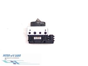 Gebruikte ABS Pomp Renault Scénic II (JM) 1.5 dCi 105 Prijs € 150,00 Margeregeling aangeboden door Autodemontage van de Laar