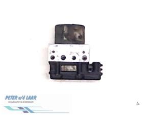 Gebruikte ABS Pomp Renault Megane II (BM/CM) 1.9 dCi 120 Prijs € 160,00 Margeregeling aangeboden door Autodemontage van de Laar