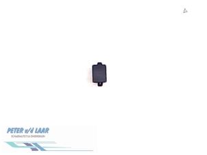 Gebruikte Schakelaar Volkswagen Polo IV (9N1/2/3) 1.4 16V Prijs € 10,00 Margeregeling aangeboden door Autodemontage van de Laar