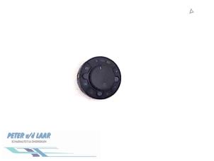 Gebruikte Licht Schakelaar Opel Corsa D 1.4 16V Twinport Prijs € 35,00 Margeregeling aangeboden door Autodemontage van de Laar