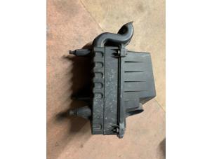 Gebruikte Luchtfilterhuis Ford Transit Connect 1.8 TDCi 75 Prijs € 50,00 Margeregeling aangeboden door Autodemontage van de Laar