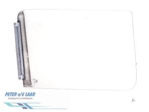 Gebruikte Portierruit 4Deurs links-voor Ford Transit 2.0 TDdi 16V Prijs € 30,00 Margeregeling aangeboden door Autodemontage van de Laar