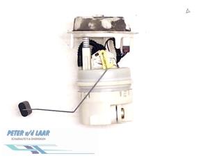 Gebruikte Benzinepomp Peugeot 206 (2A/C/H/J/S) 1.1 XN,XR Prijs € 50,00 Margeregeling aangeboden door Autodemontage van de Laar