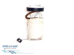 Gebruikte Benzinepomp Volkswagen Polo IV (9N1/2/3) 1.2 12V Prijs € 50,00 Margeregeling aangeboden door Autodemontage van de Laar