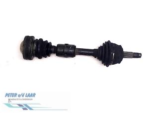 Gebruikte Homokineetas rechts-voor Alfa Romeo 156 Sportwagon (932) 2.0 Twin Spark 16V Prijs € 50,00 Margeregeling aangeboden door Autodemontage van de Laar