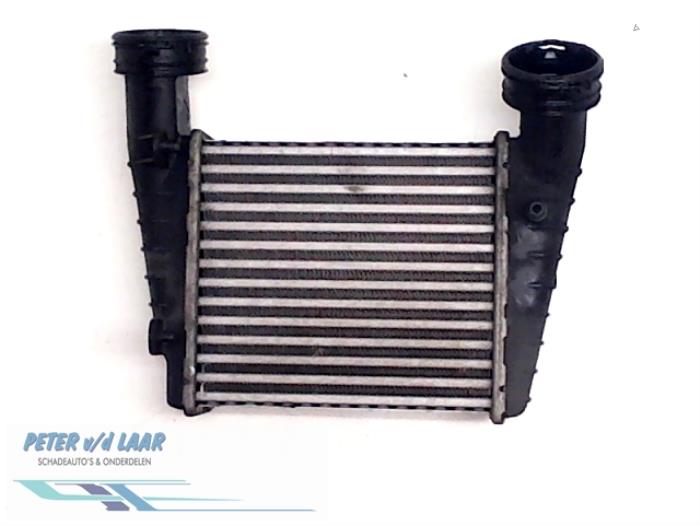Gebruikte Intercooler Volkswagen Passat Variant (3B6) 1.9 TDI 130 Prijs € 100,00 Margeregeling aangeboden door Autodemontage van de Laar