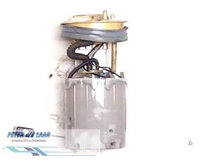 Gebruikte Benzinepomp Volkswagen Polo IV (9N1/2/3) 1.4 TDI 70 Prijs € 50,00 Margeregeling aangeboden door Autodemontage van de Laar