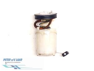 Gebruikte Benzinepomp Volkswagen Polo III (6N2) 1.0 Prijs € 50,00 Margeregeling aangeboden door Autodemontage van de Laar