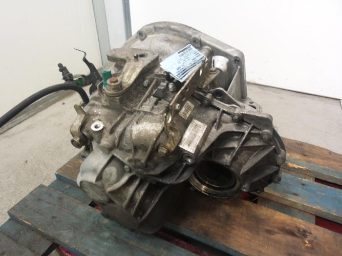 Gebruikte Versnellingsbak Renault Laguna II Grandtour (KG) 1.9 dCi 90 Prijs € 550,00 Margeregeling aangeboden door Autodemontage van de Laar