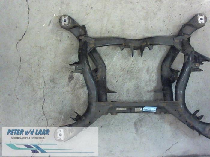 Gebruikte Subframe Porsche Cayenne (9PA) 4.5 S V8 32V Prijs € 250,00 Margeregeling aangeboden door Autodemontage van de Laar