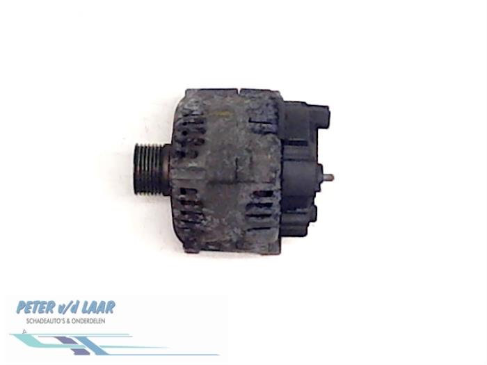 Gebruikte Dynamo Renault Megane II (BM/CM) 1.9 dCi 120 Prijs € 50,00 Margeregeling aangeboden door Autodemontage van de Laar