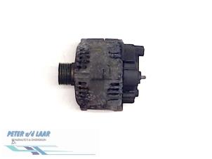 Gebruikte Dynamo Renault Megane II (BM/CM) 1.9 dCi 120 Prijs € 50,00 Margeregeling aangeboden door Autodemontage van de Laar