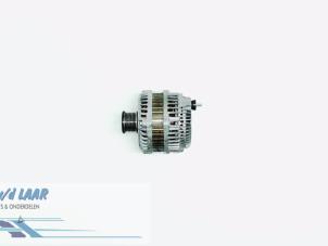 Gebruikte Alternator Renault Koleos I 2.0 dCi 16V 4x4 Prijs € 250,00 Margeregeling aangeboden door Autodemontage van de Laar