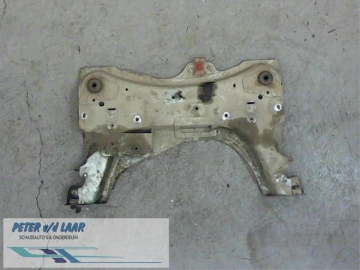 Gebruikte Subframe Renault Modus/Grand Modus (JP) 1.5 dCi 75 Prijs € 120,00 Margeregeling aangeboden door Autodemontage van de Laar