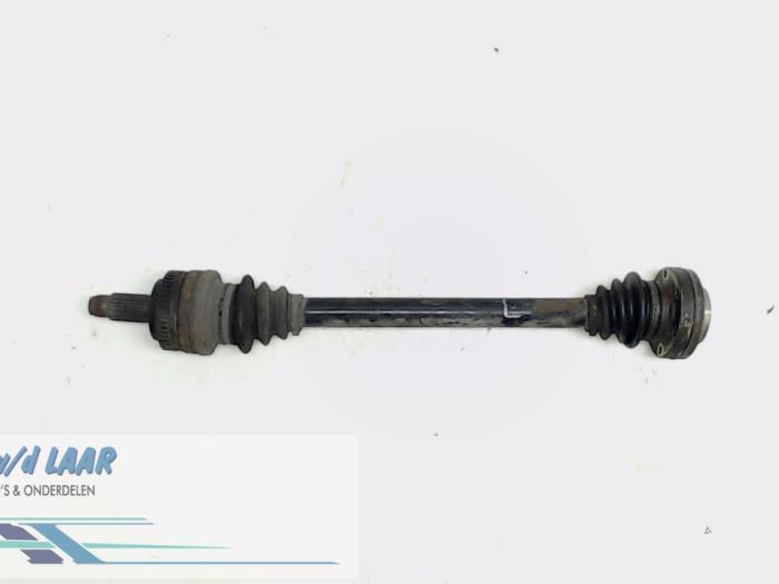 Gebruikte Aandrijfas links-achter BMW 3 serie Compact (E46/5) 318ti 16V Prijs € 70,00 Margeregeling aangeboden door Autodemontage van de Laar