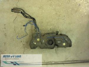 Gebruikte Tank Ford Ka II 1.2 Prijs € 100,00 Margeregeling aangeboden door Autodemontage van de Laar