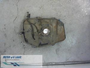 Gebruikte Tank Mercedes A (W169) 2.0 A-180 CDI 16V Prijs € 90,00 Margeregeling aangeboden door Autodemontage van de Laar