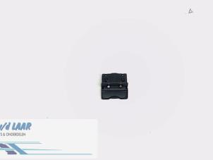 Gebruikte Diversen Renault Clio III (BR/CR) 1.6 16V Prijs € 20,00 Margeregeling aangeboden door Autodemontage van de Laar