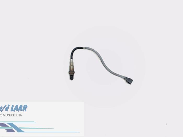 Gebruikte Lambda Sonde Renault Clio III (BR/CR) 1.2 16V TCe 100 Prijs € 40,00 Margeregeling aangeboden door Autodemontage van de Laar