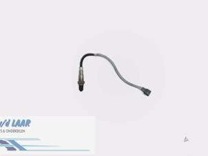 Gebruikte Lambda Sonde Renault Clio III (BR/CR) 1.2 16V TCe 100 Prijs € 40,00 Margeregeling aangeboden door Autodemontage van de Laar