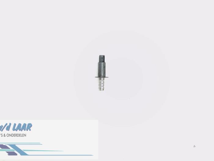 Gebruikte Nokkenas Sensor Audi A3 (8P1) 2.0 16V FSI Prijs € 50,00 Margeregeling aangeboden door Autodemontage van de Laar