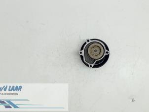 Gebruikte Waterpomp Volkswagen Polo IV (9N1/2/3) 1.2 12V Prijs € 50,00 Margeregeling aangeboden door Autodemontage van de Laar