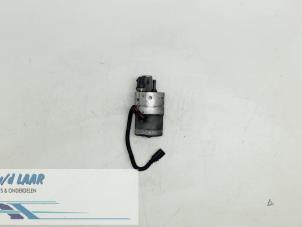 Gebruikte Rembooster Audi A6 Avant (C5) 2.5 TDI V6 24V Prijs € 100,00 Margeregeling aangeboden door Autodemontage van de Laar