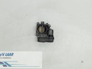 Gebruikte Gasklephuis Opel Signum (F48) 2.2 direct 16V Prijs € 120,00 Margeregeling aangeboden door Autodemontage van de Laar