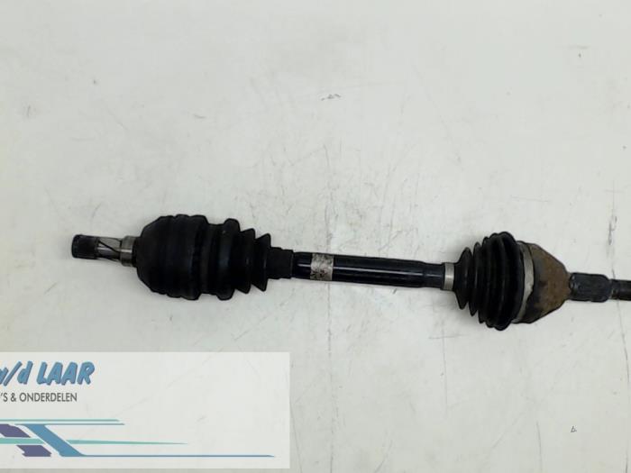 Gebruikte Steekas links-voor Opel Signum (F48) 2.2 direct 16V Prijs € 50,00 Margeregeling aangeboden door Autodemontage van de Laar