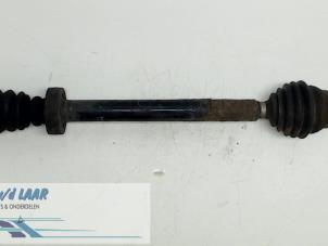 Gebruikte Cardanas rechts-voor (VWA) Volkswagen Golf III Cabrio Restyling (1E7) 2.0 Prijs € 50,00 Margeregeling aangeboden door Autodemontage van de Laar