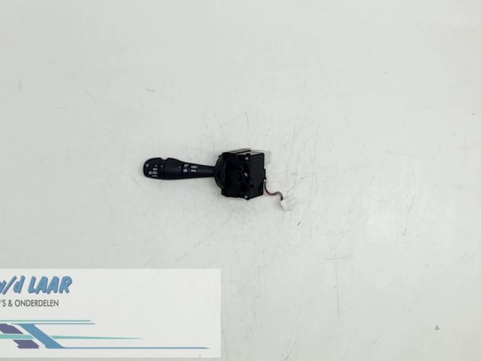 Knipperlicht Schakelaar van een Renault Captur (2R) 1.2 TCE 16V EDC 2014
