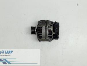 Gebruikte Dynamo Renault Kangoo Express (FW) 1.5 dCi 105 Prijs € 120,00 Margeregeling aangeboden door Autodemontage van de Laar