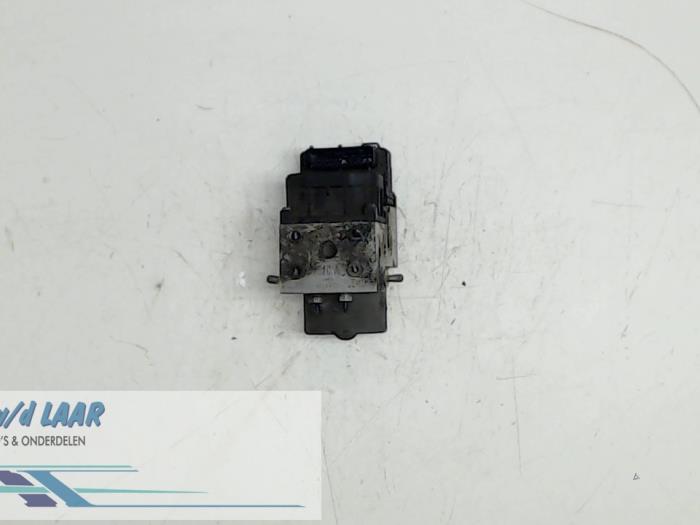Gebruikte ABS Pomp Fiat Punto II (188) 1.9 JTD 80 ELX Prijs € 140,00 Margeregeling aangeboden door Autodemontage van de Laar