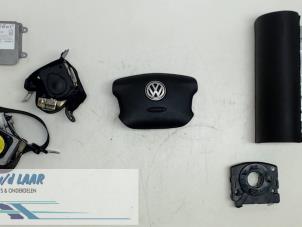 Gebruikte Airbag Set + Module Volkswagen Passat Variant (3B6) 1.6 Prijs € 200,00 Margeregeling aangeboden door Autodemontage van de Laar