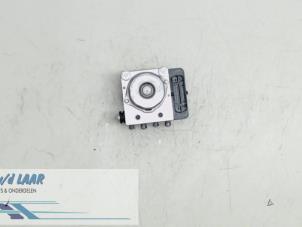 Gebruikte ABS Pomp Renault Captur (2R) 0.9 Energy TCE 12V Prijs € 50,00 Margeregeling aangeboden door Autodemontage van de Laar