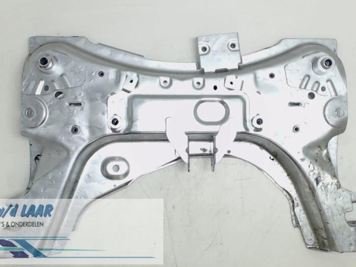 Gebruikte Subframe Renault Captur I (2R) 0.9 Energy TCE 12V Prijs € 150,00 Margeregeling aangeboden door Autodemontage van de Laar