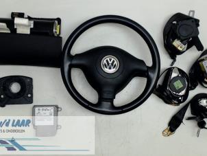 Gebruikte Airbag Set + Module Volkswagen Passat Prijs op aanvraag aangeboden door Autodemontage van de Laar