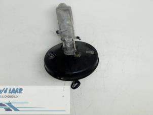 Gebruikte Rembooster Fiat Grande Punto (199) 1.3 JTD Multijet 16V VGT Prijs € 70,00 Margeregeling aangeboden door Autodemontage van de Laar