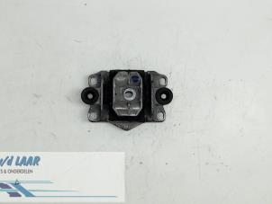 Gebruikte Motorrubber Ford Mondeo III 1.8 16V Prijs € 30,00 Margeregeling aangeboden door Autodemontage van de Laar