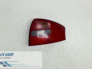Gebruikte Achterlicht rechts Audi A6 (C5) 2.8 V6 30V Prijs € 25,00 Margeregeling aangeboden door Autodemontage van de Laar