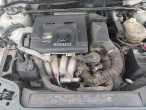 Gebruikte Motor Renault Safrane II 2.0 16V RTE,RXE Prijs op aanvraag aangeboden door Autodemontage van de Laar