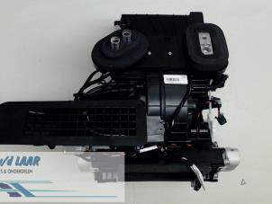 Gebruikte Chaufagebak Renault Captur (2R) 0.9 Energy TCE 12V Prijs € 150,00 Margeregeling aangeboden door Autodemontage van de Laar