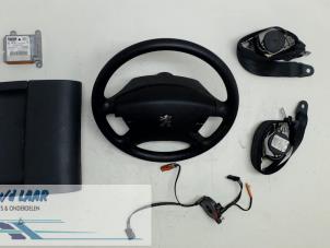 Gebruikte Airbag Set + Module Peugeot Expert (224) 2.0 HDi 110 Prijs op aanvraag aangeboden door Autodemontage van de Laar