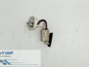 Gebruikte Benzinepomp Peugeot 306 (7A/C/S) 1.4 XN,XR,XA,XRA Prijs € 35,00 Margeregeling aangeboden door Autodemontage van de Laar