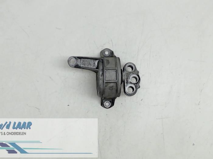 Gebruikte Motorrubber Opel Zafira (M75) 1.6 16V Twin Port CNG Prijs € 25,00 Margeregeling aangeboden door Autodemontage van de Laar