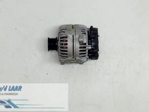 Gebruikte Dynamo Renault Scénic III (JZ) 1.9 dCi Prijs € 200,00 Margeregeling aangeboden door Autodemontage van de Laar